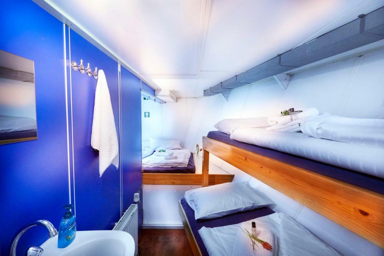 Segelschiff Loth Lorien Hotel Hamburg Exterior photo
